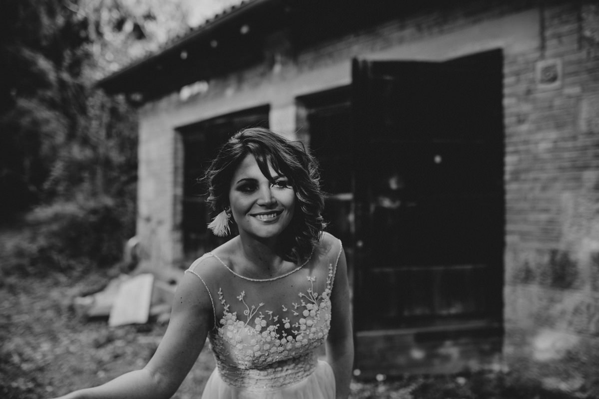 Vintage boho chic wedding in abandoned neoislamic villa Rafut