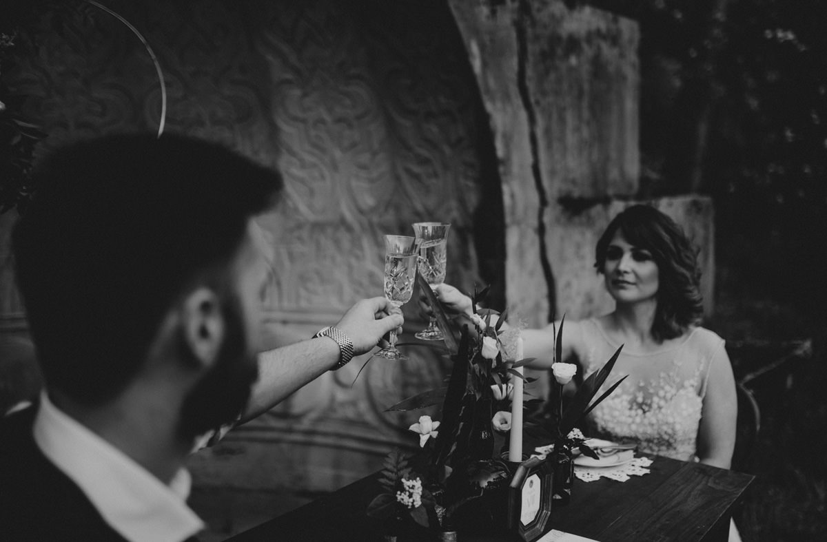 Vintage boho chic wedding in abandoned neoislamic villa Rafut