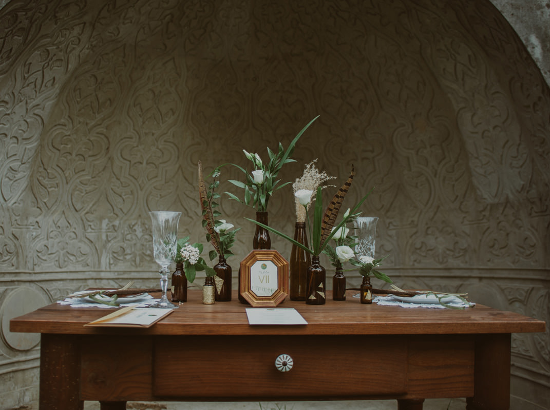 Vintage boho chic wedding in abandoned neoislamic villa Rafut