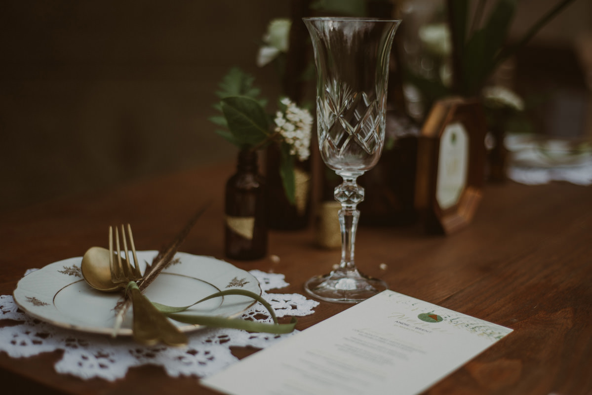 Vintage boho chic wedding in abandoned neoislamic villa Rafut