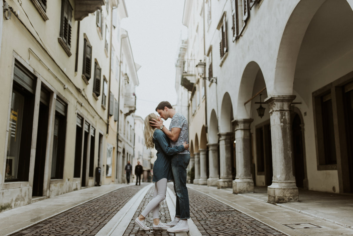 Italy engagement photographer